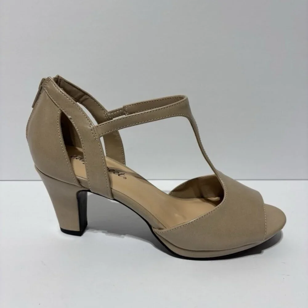 Easy Street Women’s Flash T Strap Sandals, Size 9 W
